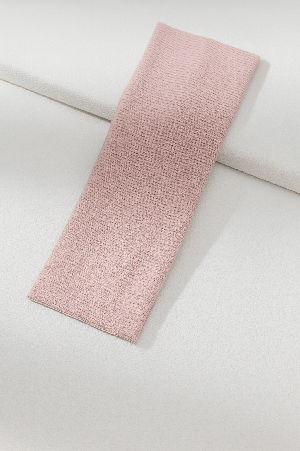 طوق رأس فاخر من قماش جيرسي ناعم مضلع