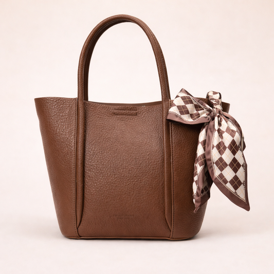 حقيبة يد - مصنوعة من جلد البولي يوريثان الناعم