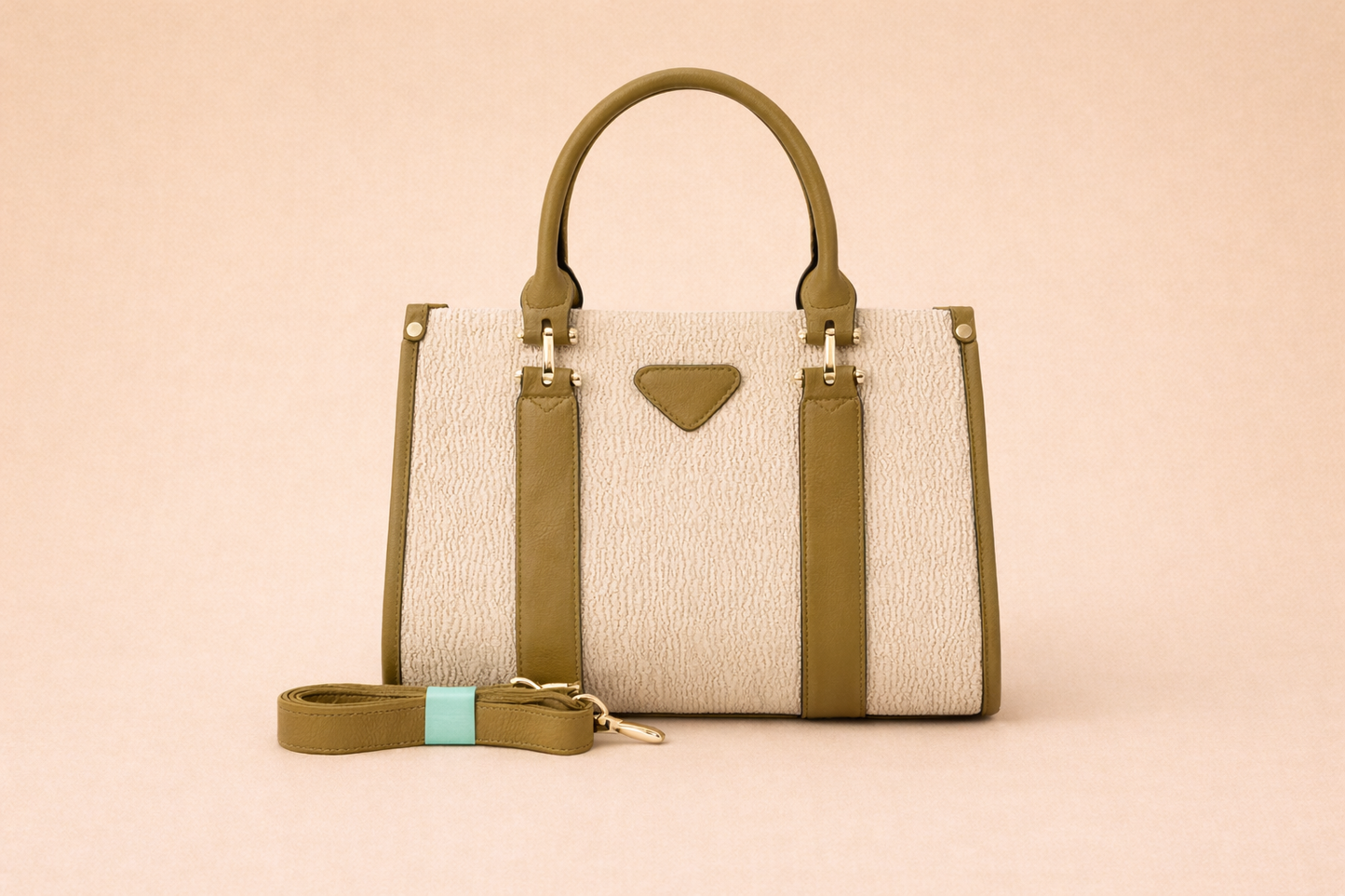 حقيبة يد ثنائية اللون ذات تصميم هيكلي